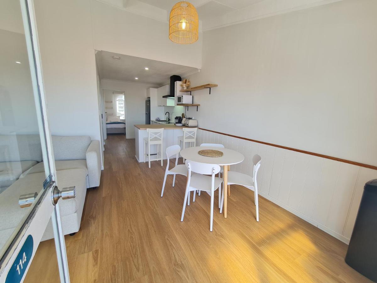 West Beach Lagoon 114 - Ocean Views West Perth エクステリア 写真