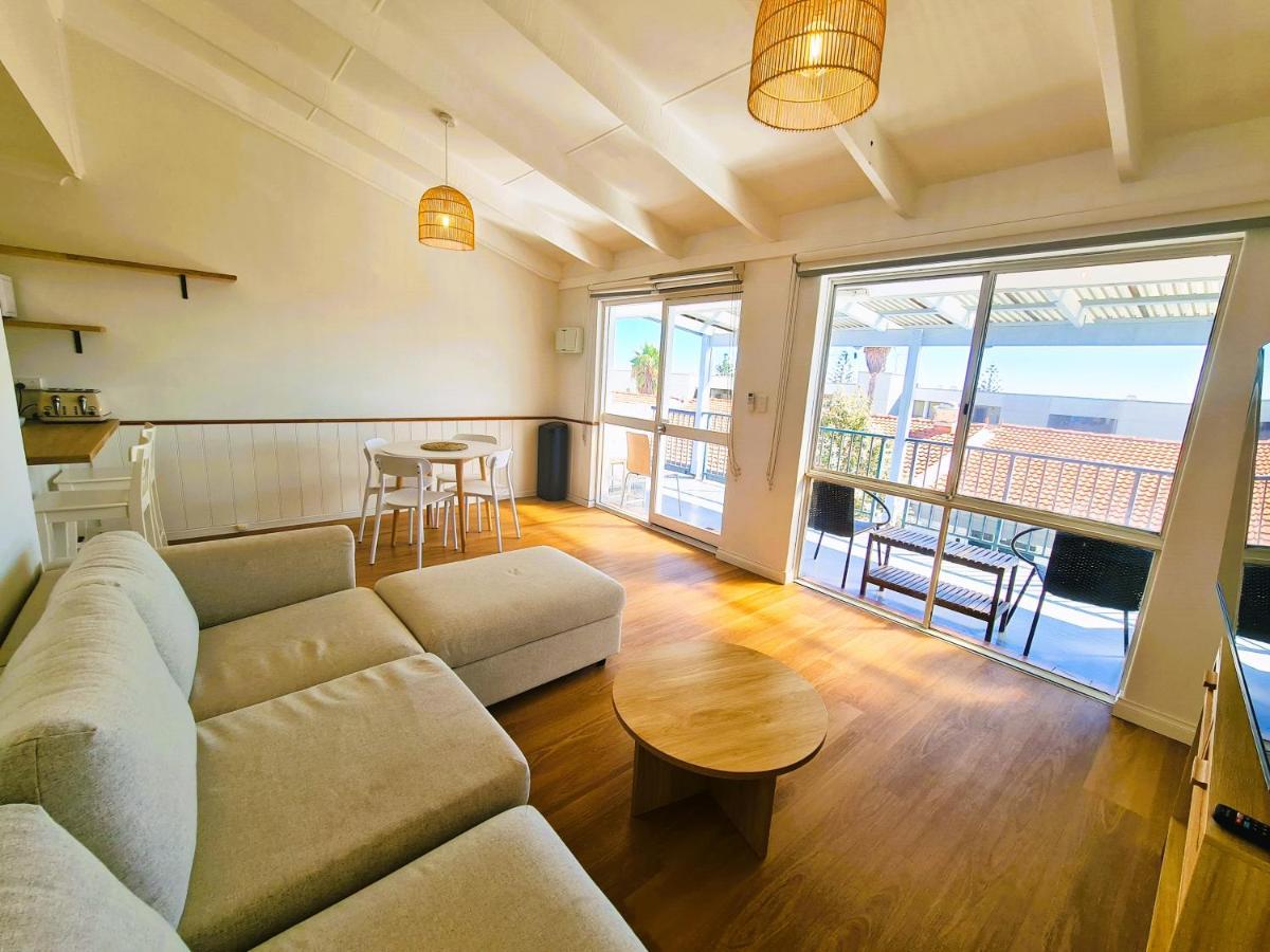 West Beach Lagoon 114 - Ocean Views West Perth エクステリア 写真